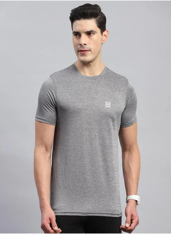 روك إت Men Round Neck Half Sleeve Smart Fit TShirt by Styli