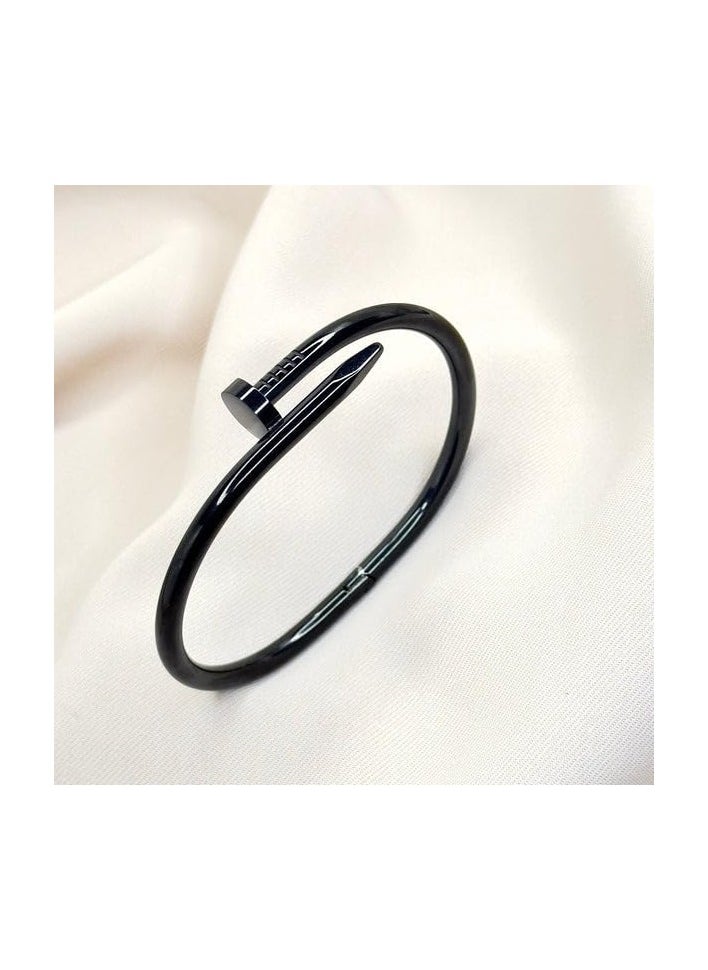 Fayrouz Jewellery - Modern bracelet - 18K 316L stainless steel - elegant open nail design - Image 1
