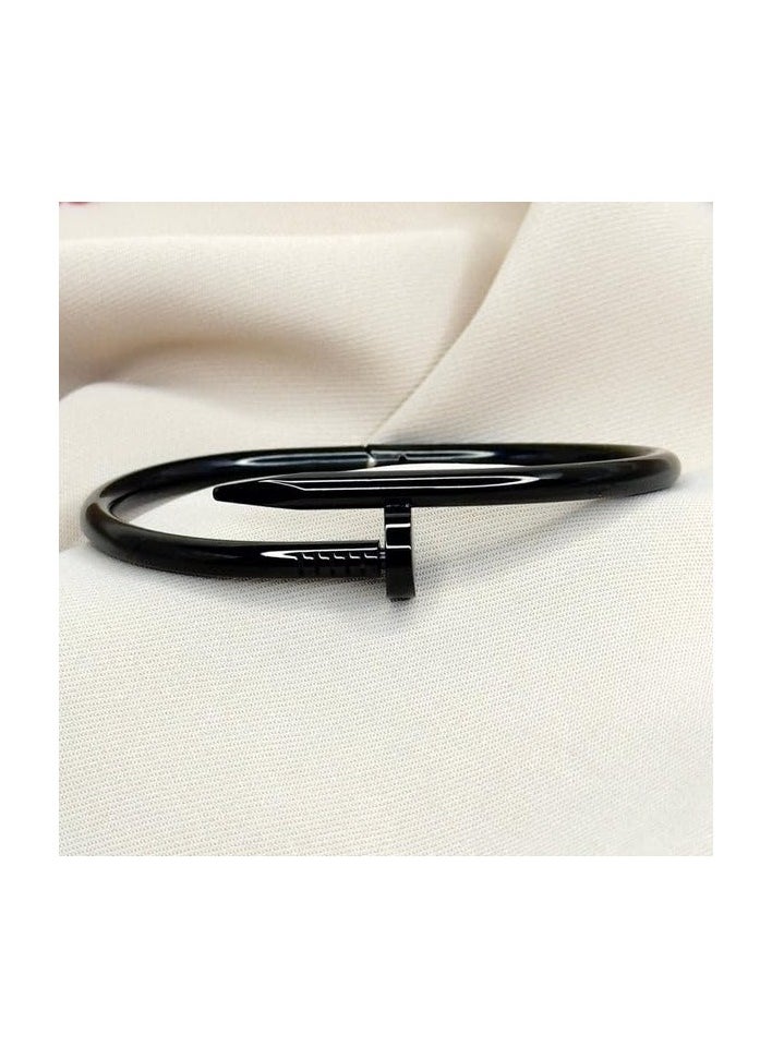 Fayrouz Jewellery - Modern bracelet - 18K 316L stainless steel - elegant open nail design - Image 1