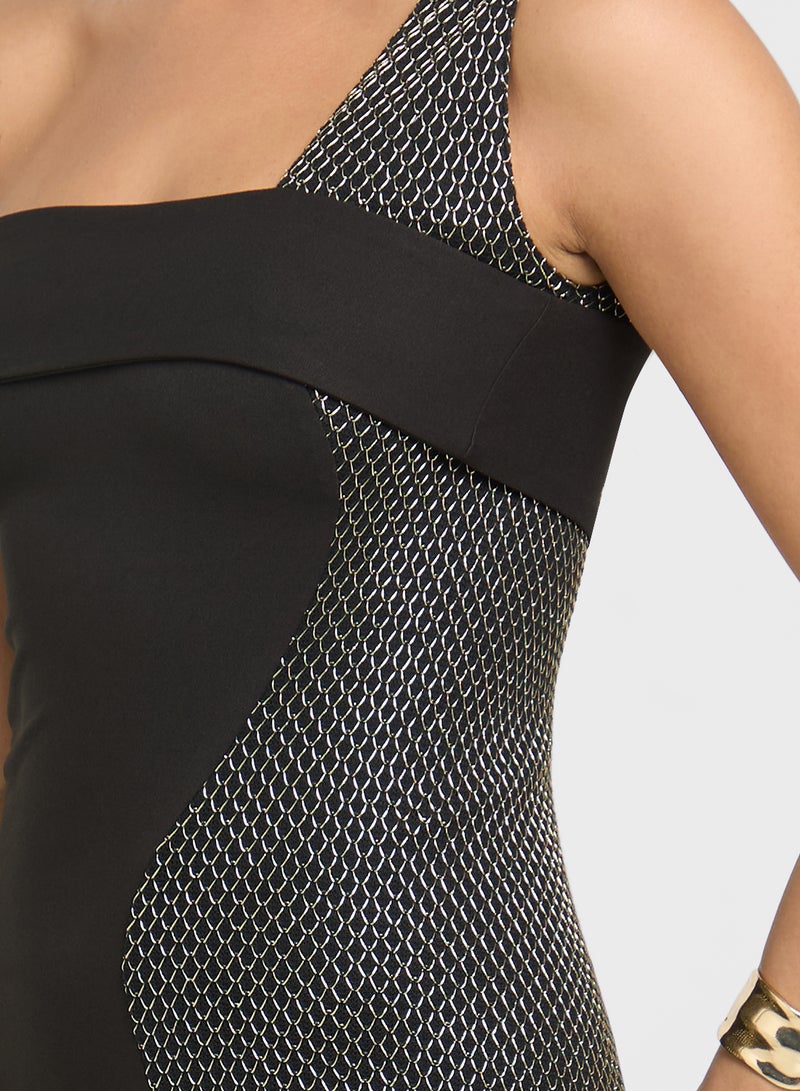 Namshi x Asymmetric Sheath Dress  - Image 4