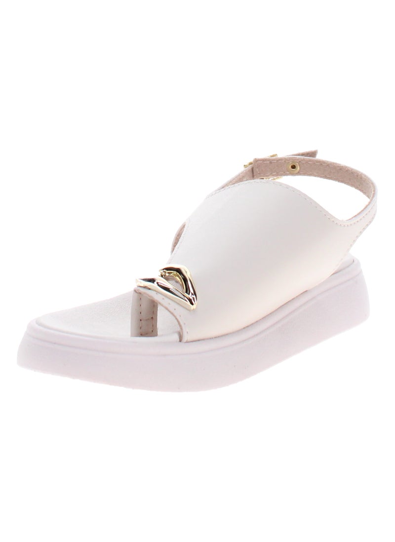 Molekinha Junior Girls’ Flat Sandals with Back Strap – Secure Fit and Comfortable Daily Wear - Image 2