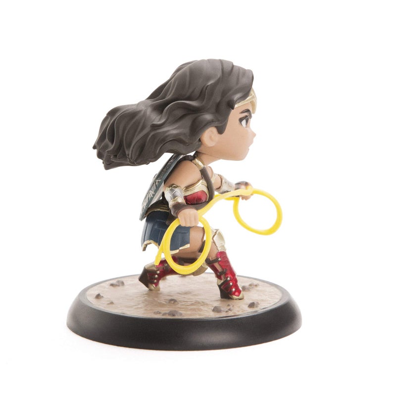 QMX Wonder Woman Justice League Q-Fig, Multicolor - Image 4