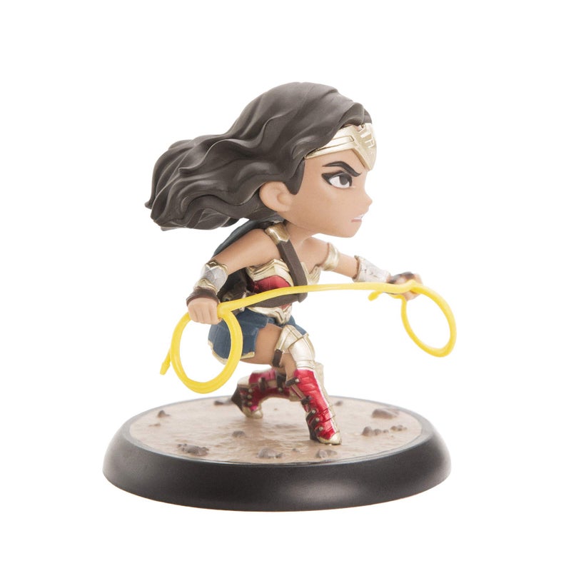 QMX Wonder Woman Justice League Q-Fig, Multicolor - Image 3
