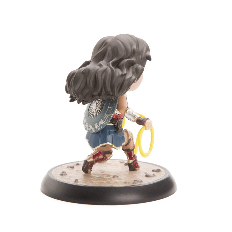 QMX Wonder Woman Justice League Q-Fig, Multicolor - Image 5
