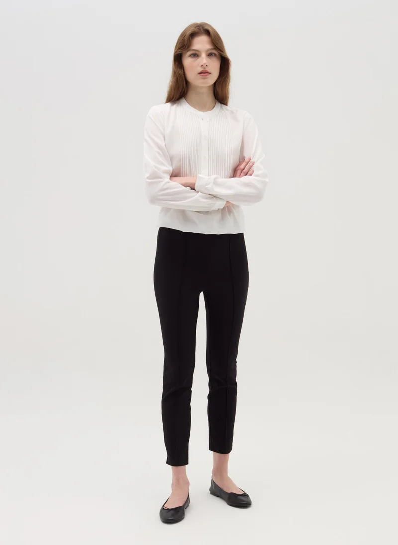 او في اس Leggings with raised stitching