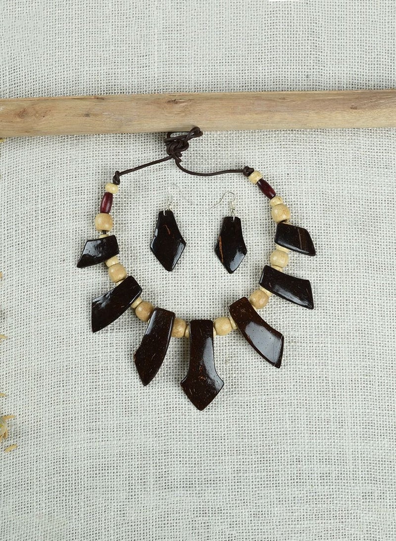 Women's Coconut Shell Tribal Look Arrow Design Necklace with Earrings Set  - Image 3