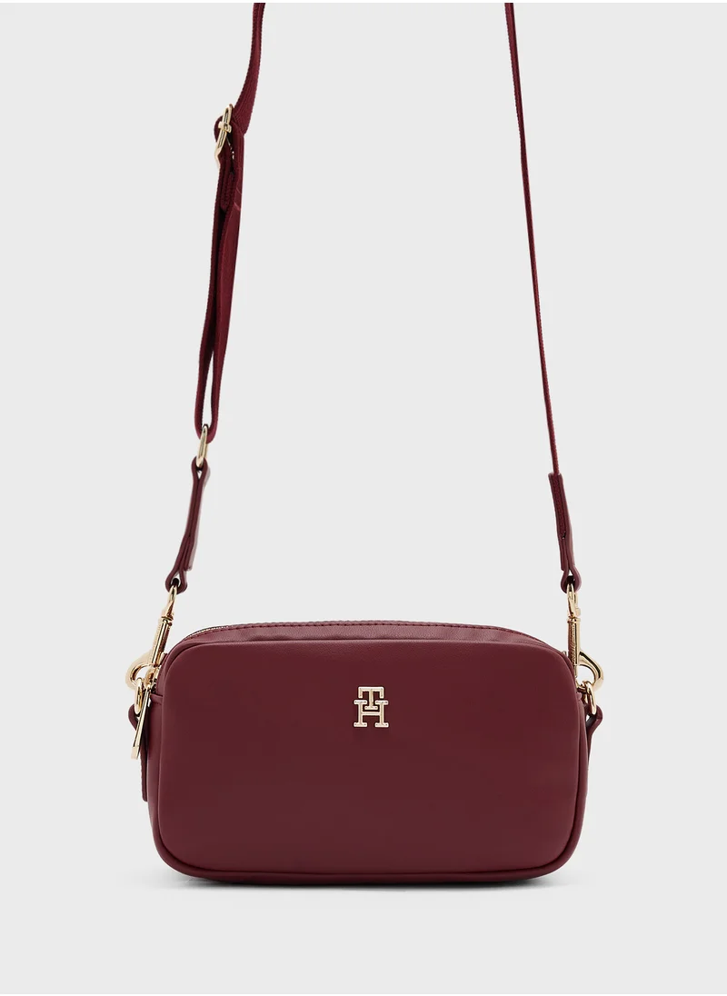 تومي هيلفيغر Zip Over Crossbody