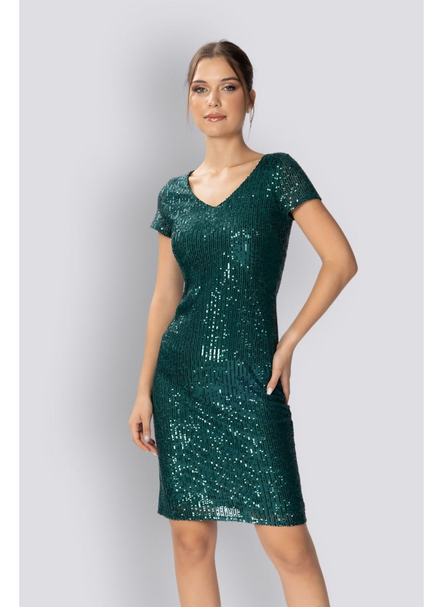 HOX'S Liana | Sequined Short Sleeve Knee Length Pencil Dress - Emerald Green  - Image 4