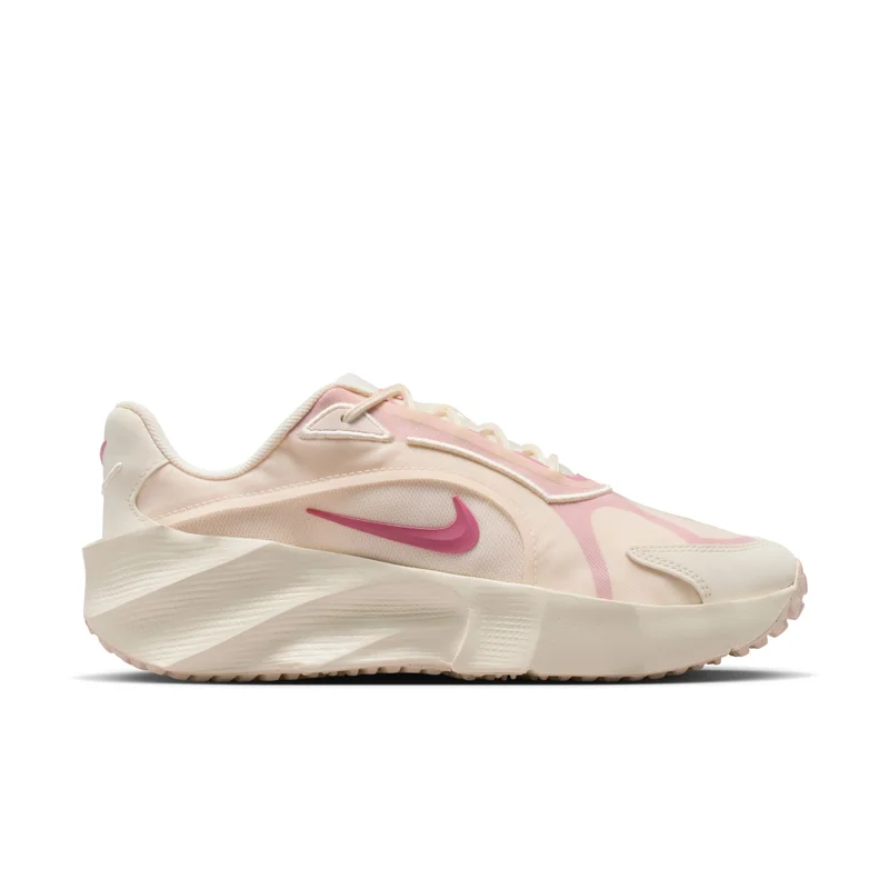 Nike Women's Style Response Y3K Shoes