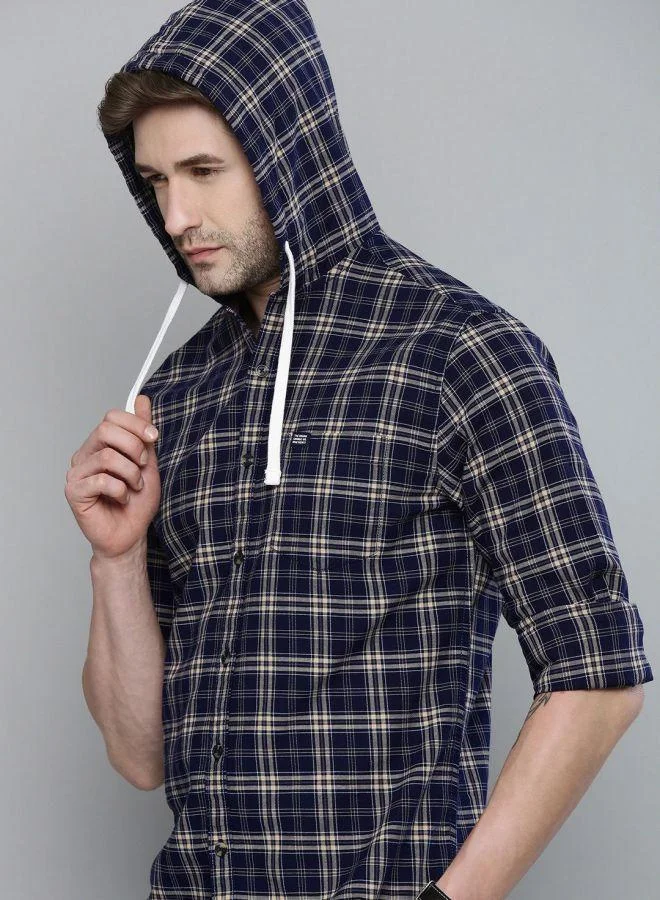 شركة المرآب الهندية Men Slim Fit Checkered Full Sleeves Hooded Casual Shirt