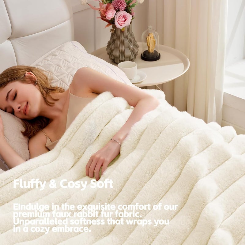 VFROO Faux Fur Throw Blanket for Couch Cozy Soft Plush Thick Striped Luxury Blanket for Sofa Living Room Bedroom 50 * 60 Inches  White - Image 4