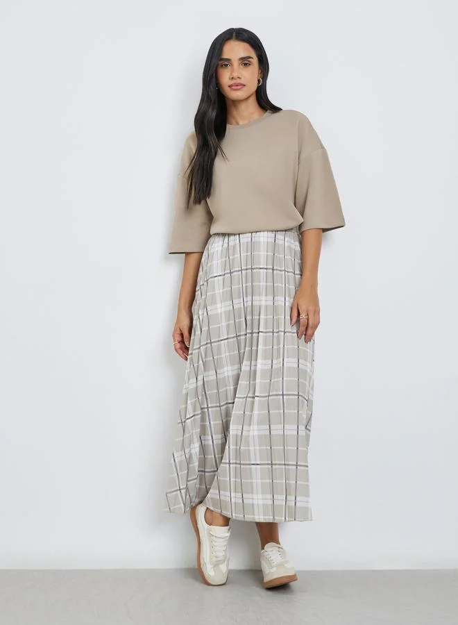 Styli Styli Solid Short Sleeve Oversized T-Shirt