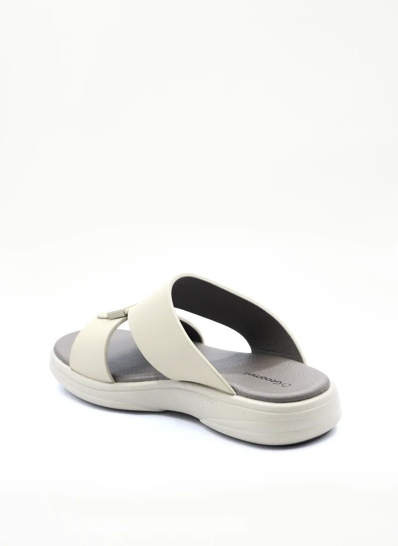 Geoomnii Beige Arabic Sandals for Men – Traditional & Comfortable Slip-On Footwear for Men | Best Price UAE