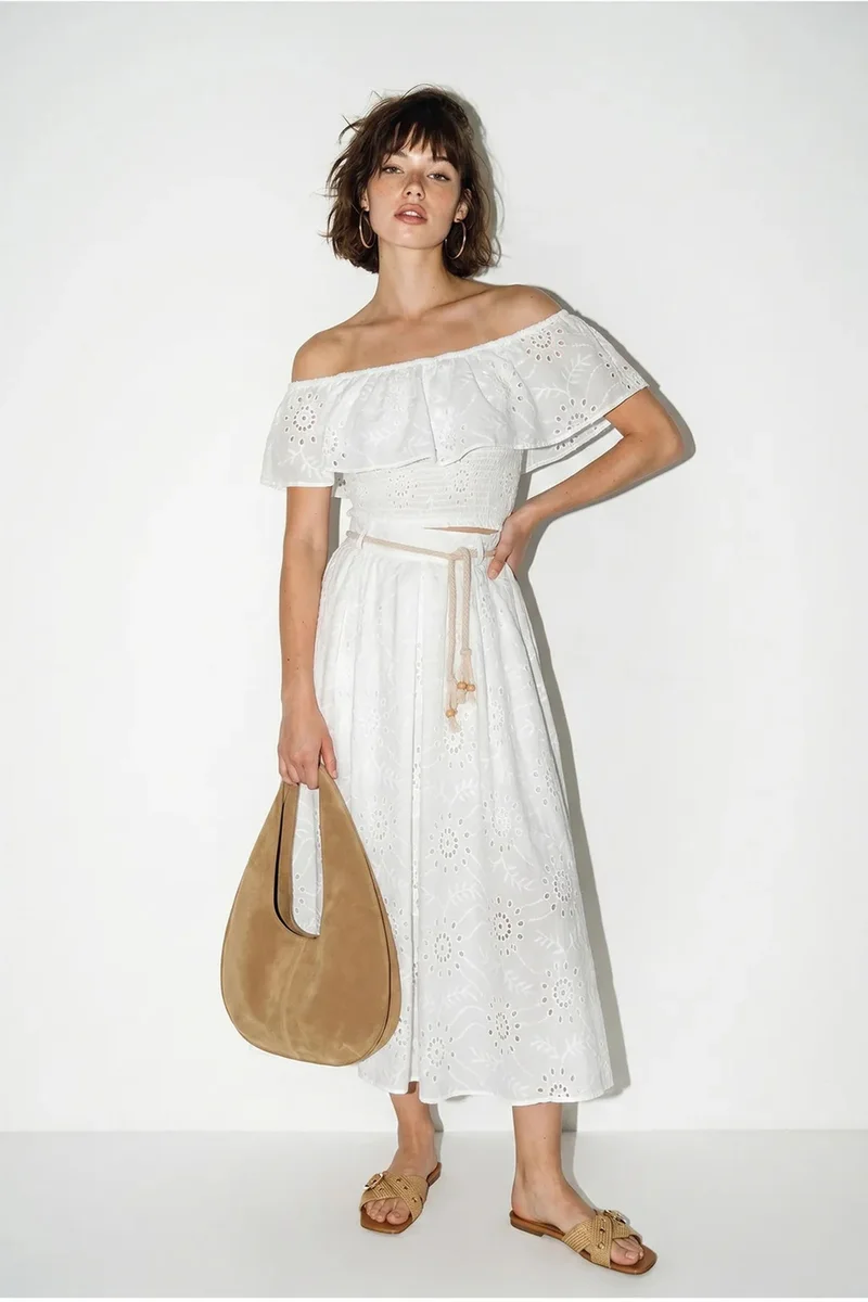 بيانكو لوتشي LUCCI Embroidered Off-shoulder Blouse And Midi Skirt Set