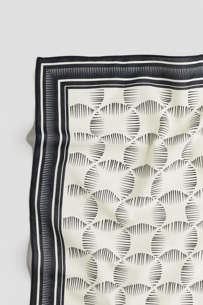 اتش اند ام Printed cotton scarf