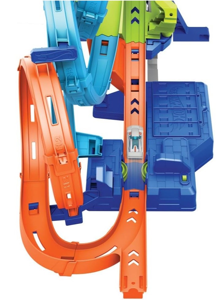 Hot Wheels - Hotwheels 4-Loop Crash-Out Track Set - Image 1