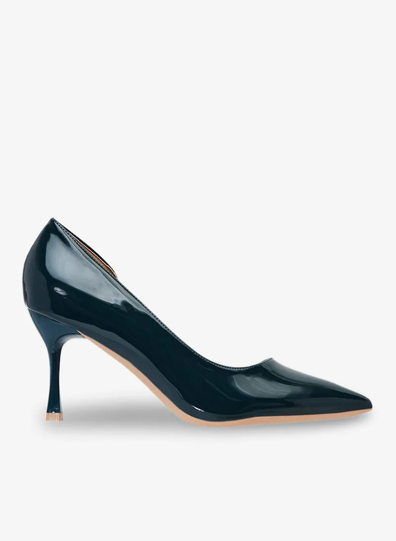 ايلا حذاء بكعب عالٍ