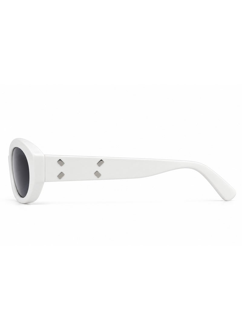 Retro Oval Sunglasses with Glossy White Frame and Dark Smoke Lenses - Image 3