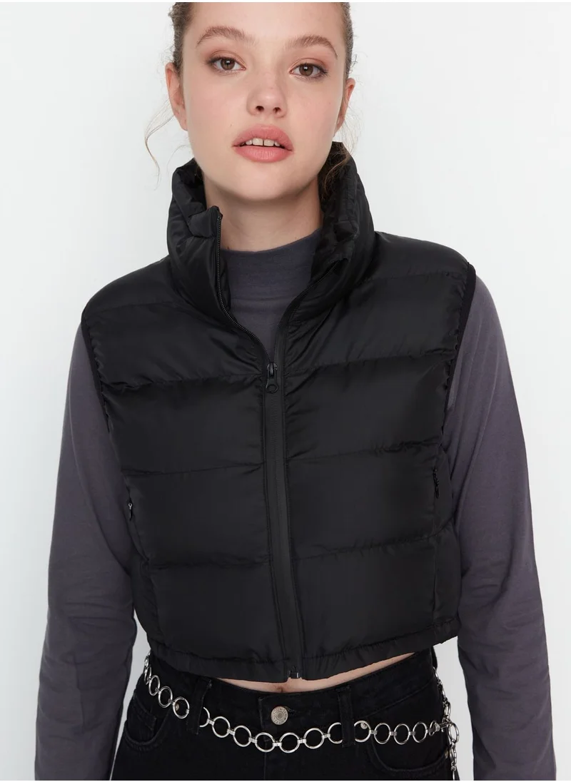 trendyol Zip Detail Crop Puffer Vest