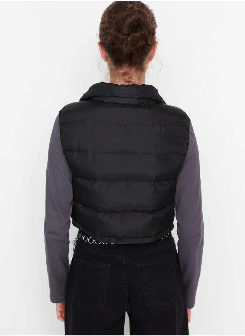 trendyol Zip Detail Crop Puffer Vest