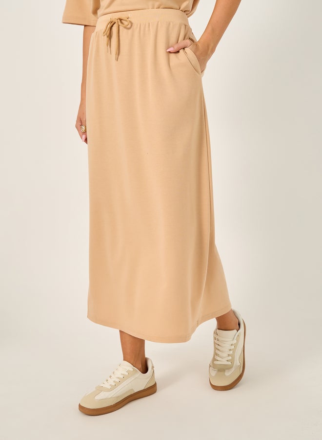 Styli Oversized Graphic Print T-Shirt and Midi Skirt Co-Ords  - Image 4