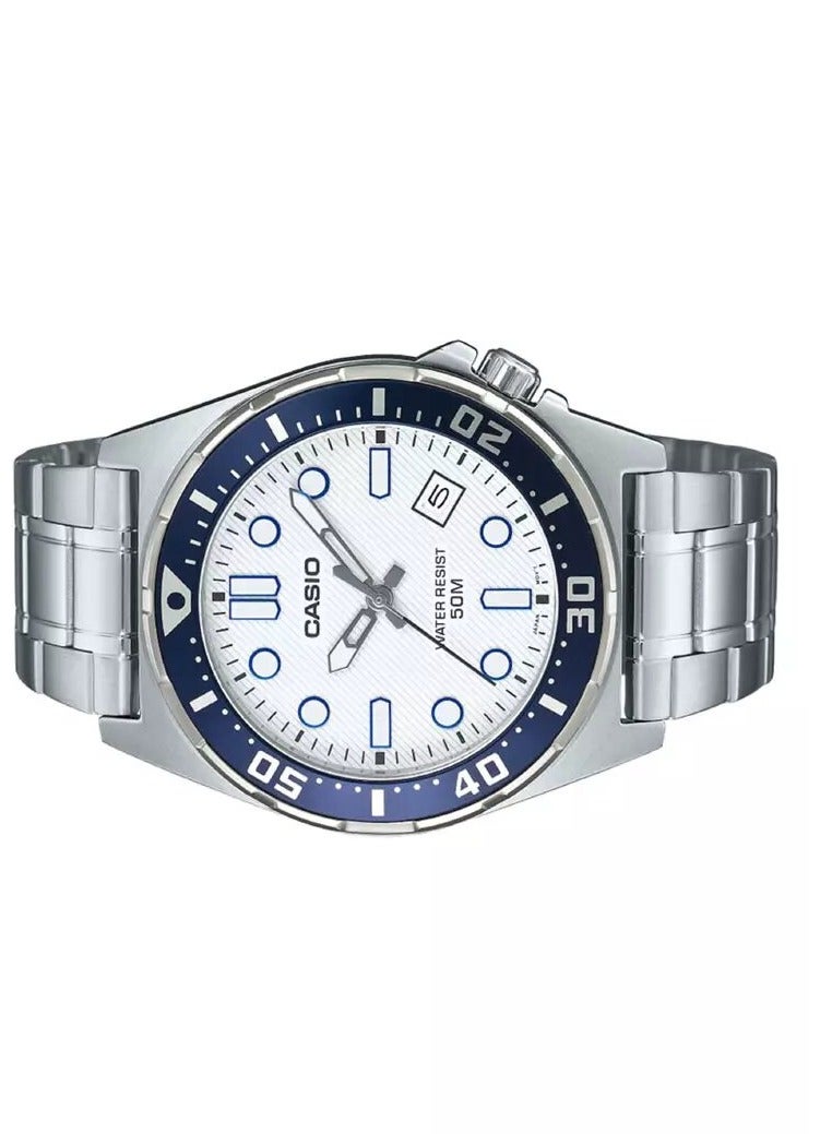 CASIO Analog Men Formal Watch - MTD-135D-7AVDF - Image 2