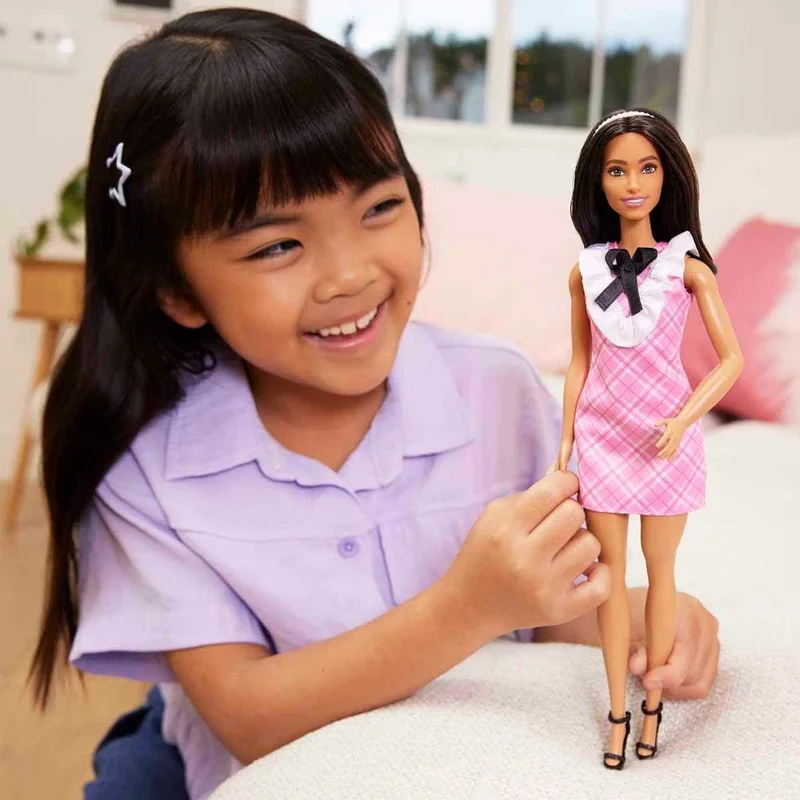 باربي Fashionistas Glamour Party Doll HJT06