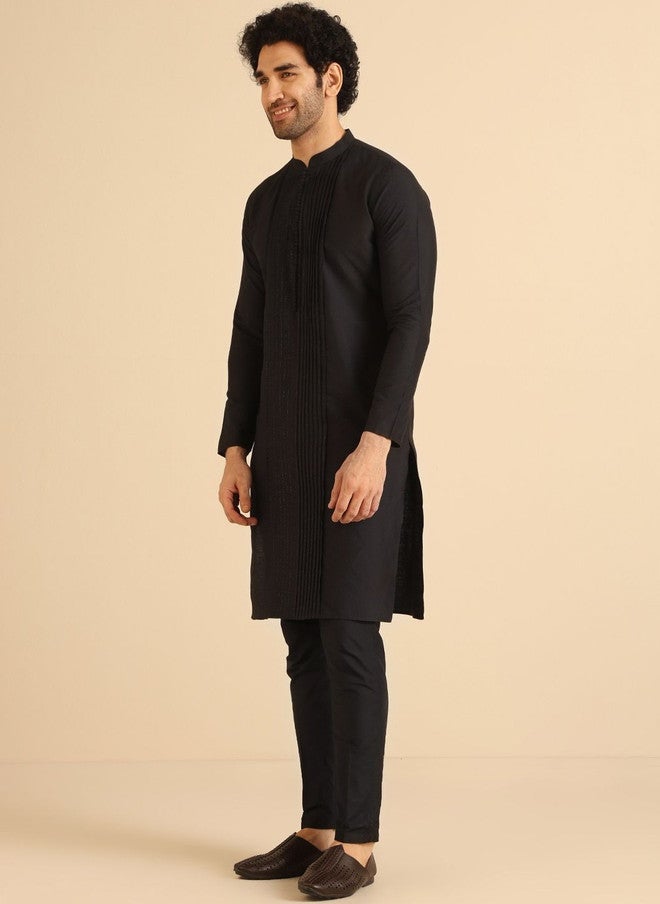 KISAH Men Pleated Kurta with Trousers - Image 5