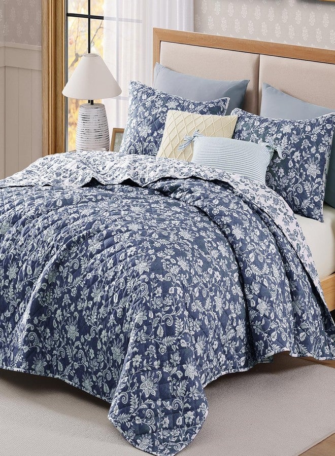 BLOOMHAVEN Quilt Set King Size, Oxford Blue Floral Quilt Sets, Reversible Bedspread Lightweight and Breathable for All Seasons, Soft Quilted Bedspread with 2 Pillow Shams - Image 2