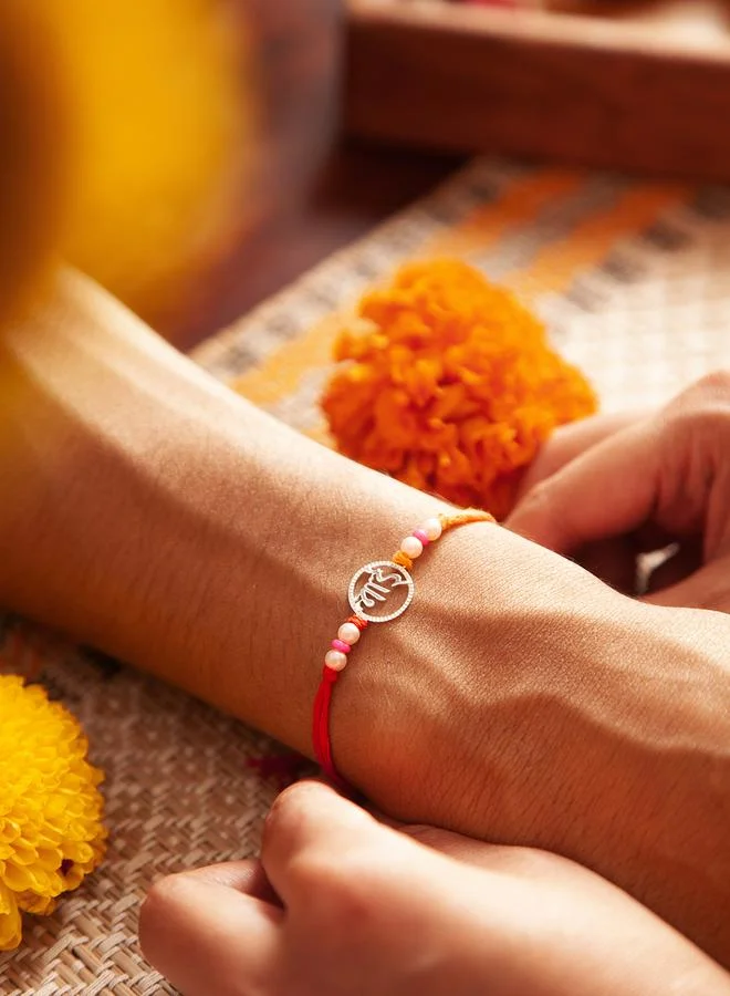 ISHIN Pin Accent Thread Bracelet