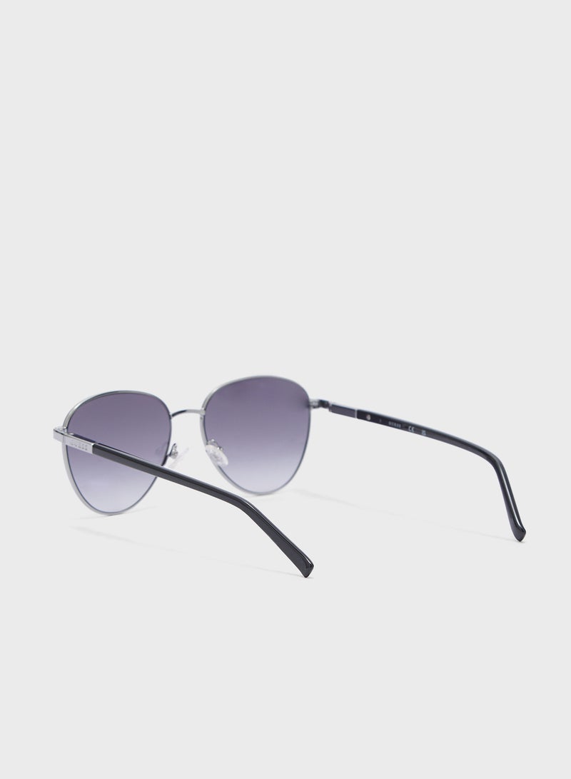 GUESS Gu304110B53 Aviator Sunglasses - Image 3