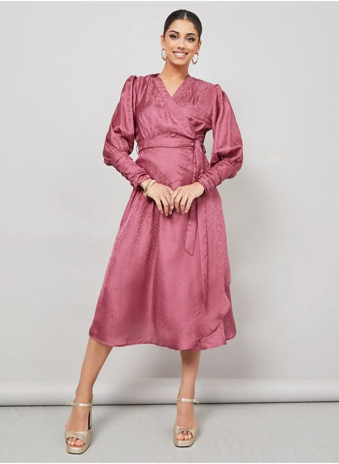 ستايلي Cuffed Sleeve Jacquard Wrap Midi Dress