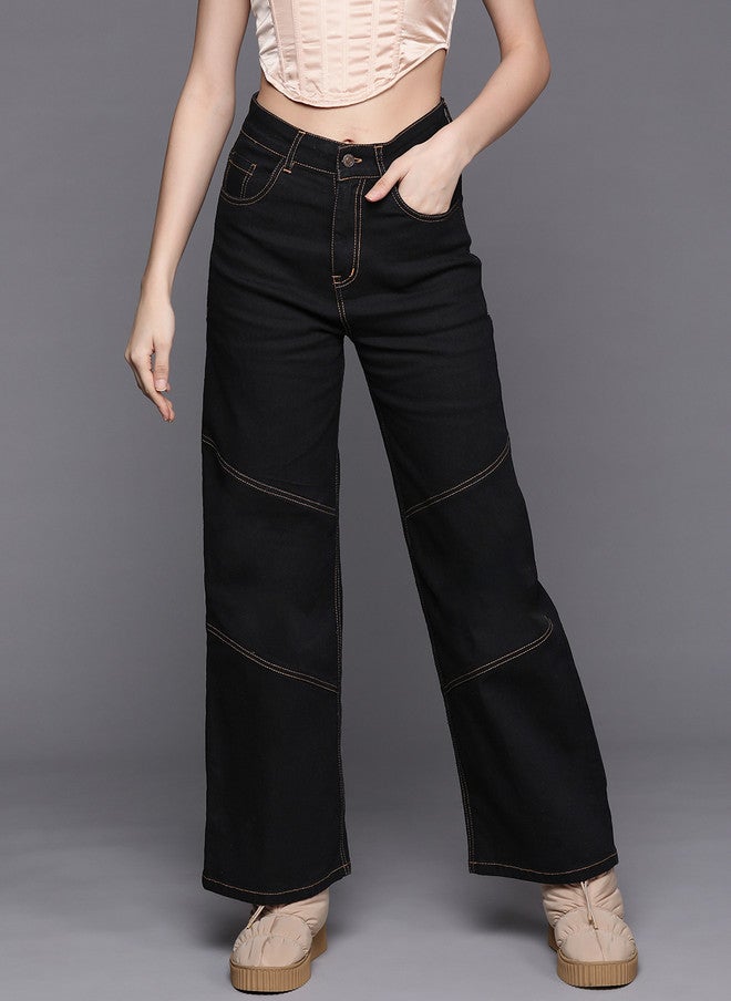 SASSAFRAS Black Straight Fit High-Rise Jeans for Women - Image 1