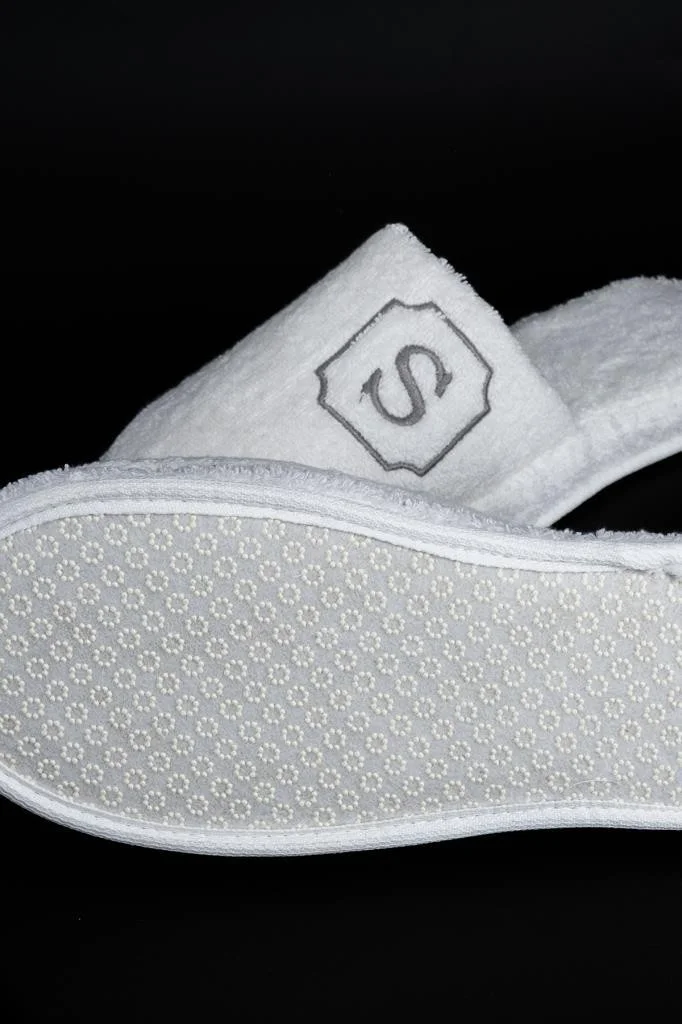 اندر هوم S Letter Towel Bathroom Spa Home Hotel Maternity Slippers Thick Sole Slippers