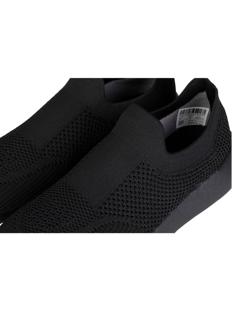 DUOZOULU - Lightweight slip on shoes comfortable and durable men's classic and fashion sneakers shoes for men and shoes for women mesh shoes Lace less shoes SDF-7 by DUOZOULU - Black-Black - Image 1