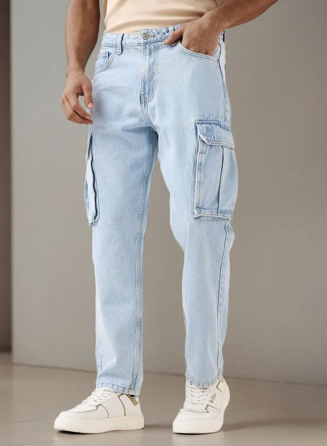 Men Straight Fit Mid Rise Cargo Jeans