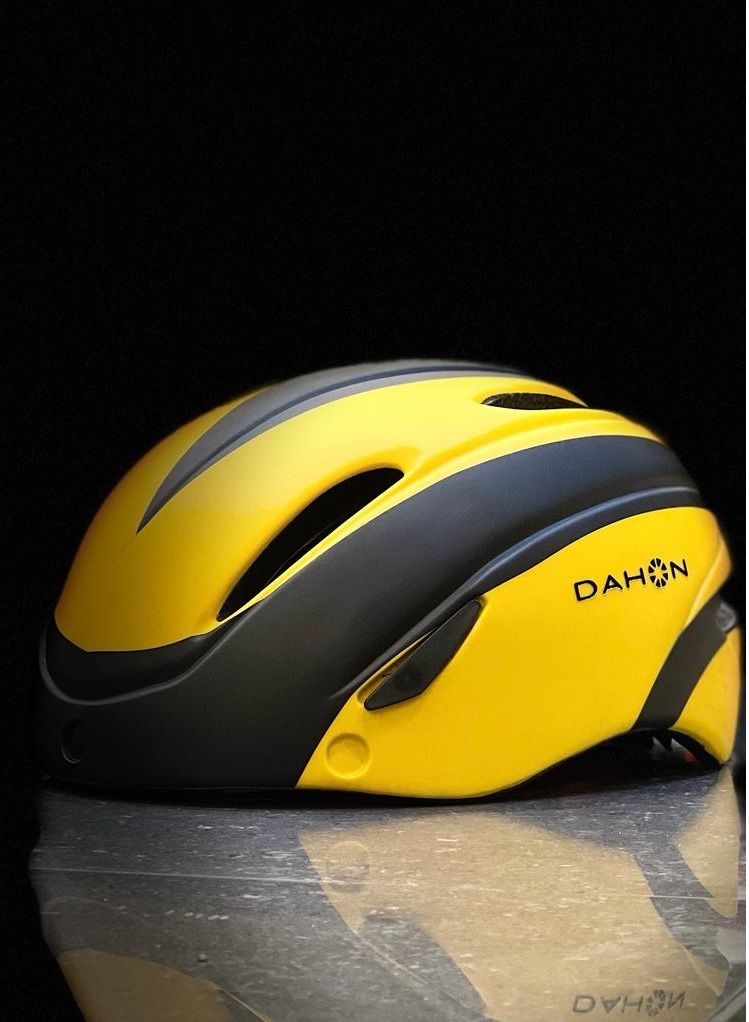 Dahon Riding Helmet And Lightweight Helmet - Image 5