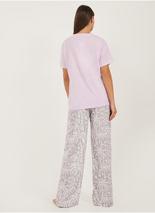 Styli Palm Graphic Print Dropped Shoulder T-Shirt and Pyjama Pants Set  - Image 5