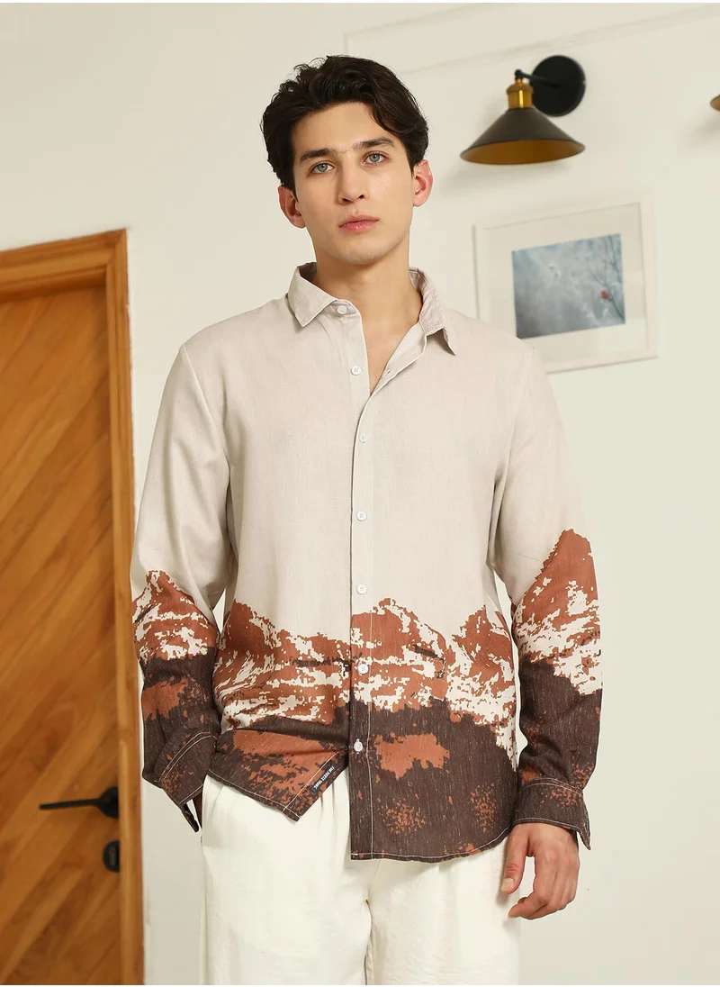 كامبوس سوترا Men's Beige Rayon Shirt With Abstract Mountain Print
