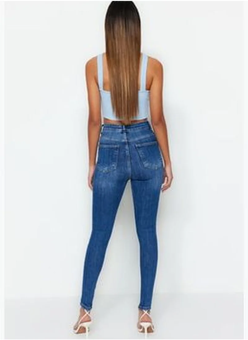 trendyol Dark Blue High Waist Skinny Jeans With Buttons In The Front TWOSS23JE00077