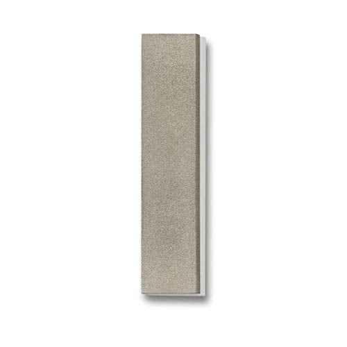 Spyderco 303F 3-In by 8-In Pocket Sharpening Stone with Suede Case- Fine - Image 4
