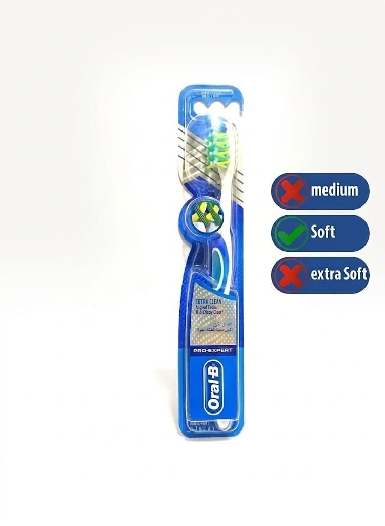 Oral-B Pro-Expert Extra Clean Soft Manual Toothbrush with Angled Bristles - Image 2