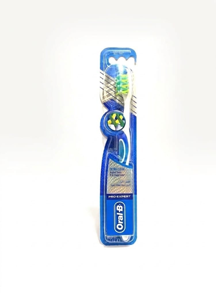 Oral-B Pro-Expert Extra Clean Soft Manual Toothbrush with Angled Bristles - Image 1