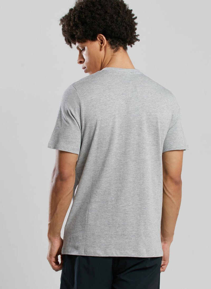 umbro Linear Logo Graphic T-Shirt - Image 2