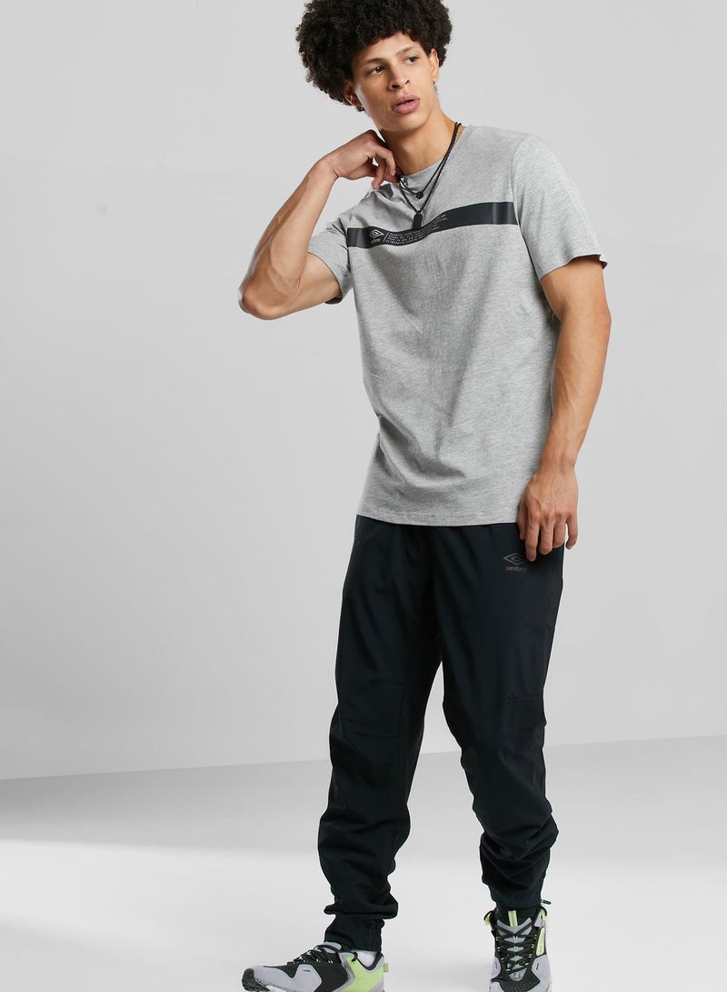 umbro Linear Logo Graphic T-Shirt - Image 4