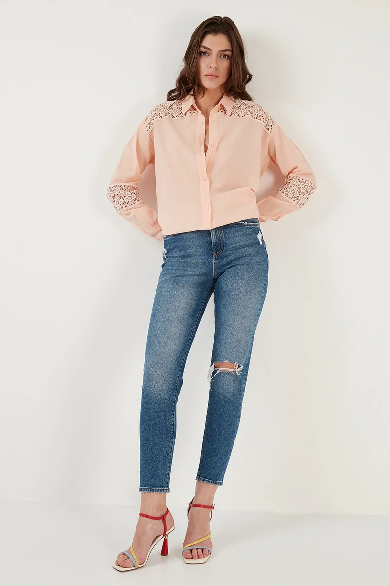 ليلا Laced Cotton Comfortable Cut Summer Shirt Women's Shirt 51442623
