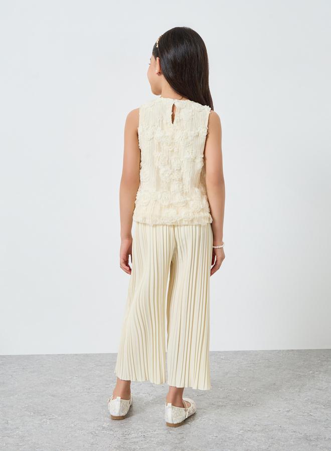 Styli Girls Off-White Embellished Top And Pleated Trousers Set - Image 5
