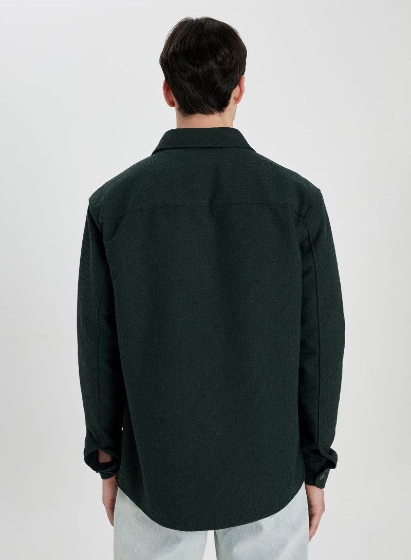 ديفاكتو قميص بقصة عادية  وبجيب بغطاء - Image 2