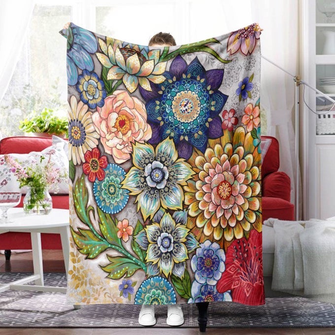 FLORAL FLEECE THROW BLANKET VIBRANT COLOR BOHO FLOWERS BLOSSOM COZY DECOR THROWS FOR SOFA BED COUCH CHAIR OR DORM 5060 INCH