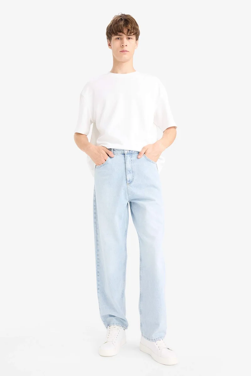 ديفاكتو Baggy Fit Wide Leg Washed Jeans